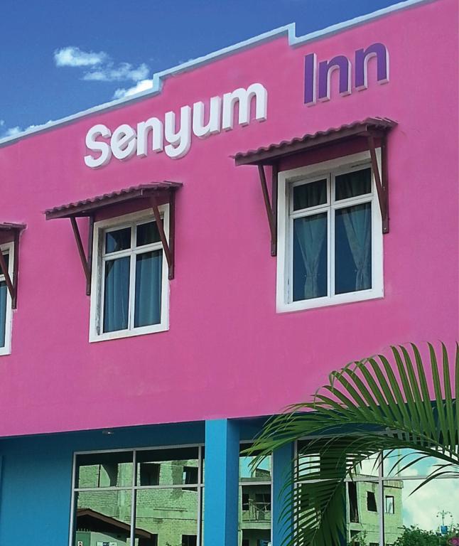 פנתאי צנאנג Oyo 275 Senyum Inn מראה חיצוני תמונה