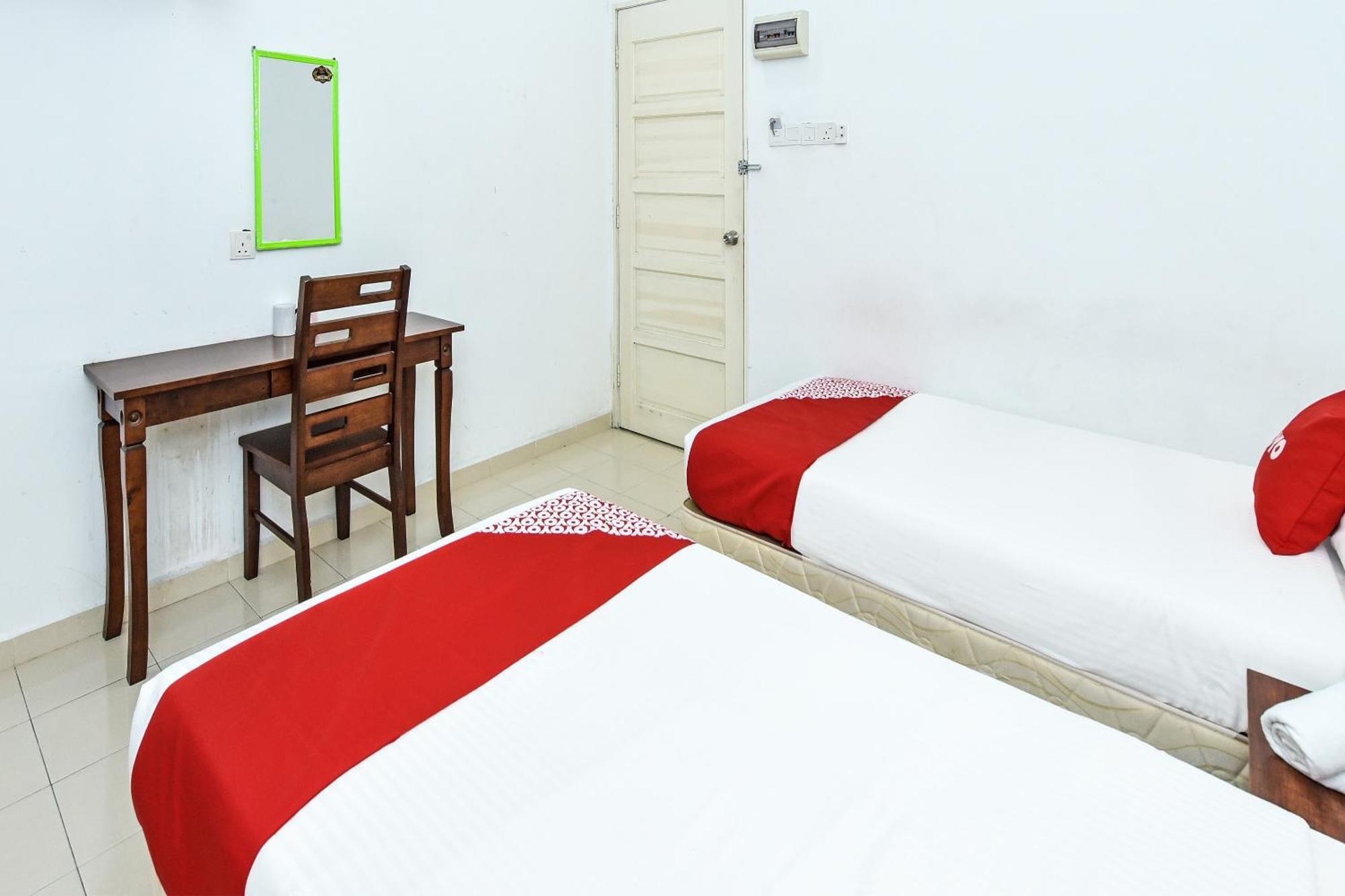 פנתאי צנאנג Oyo 275 Senyum Inn מראה חיצוני תמונה