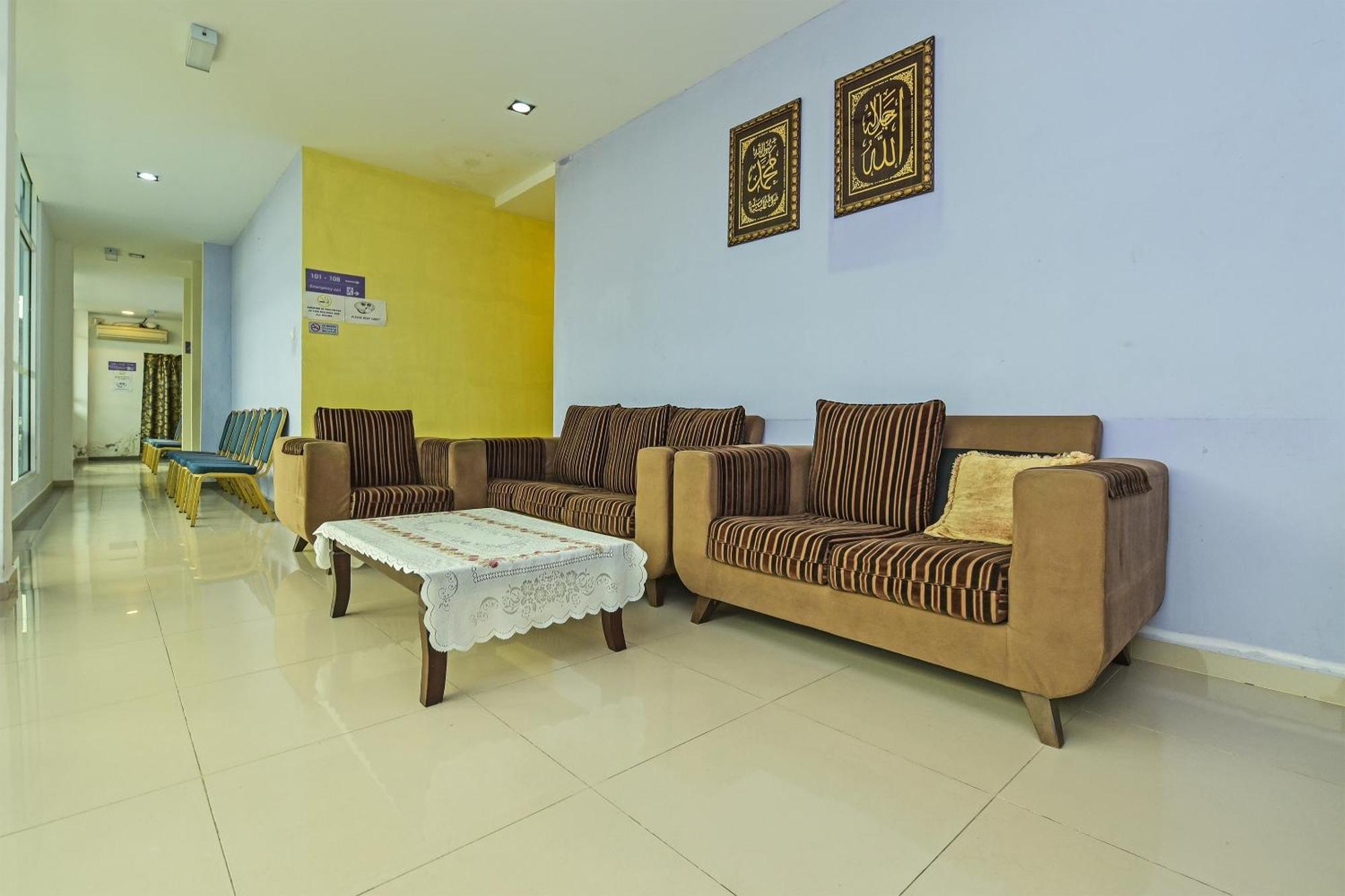 פנתאי צנאנג Oyo 275 Senyum Inn מראה חיצוני תמונה