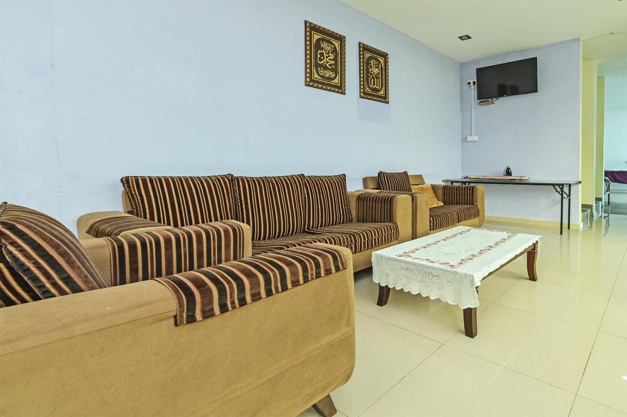 פנתאי צנאנג Oyo 275 Senyum Inn מראה חיצוני תמונה