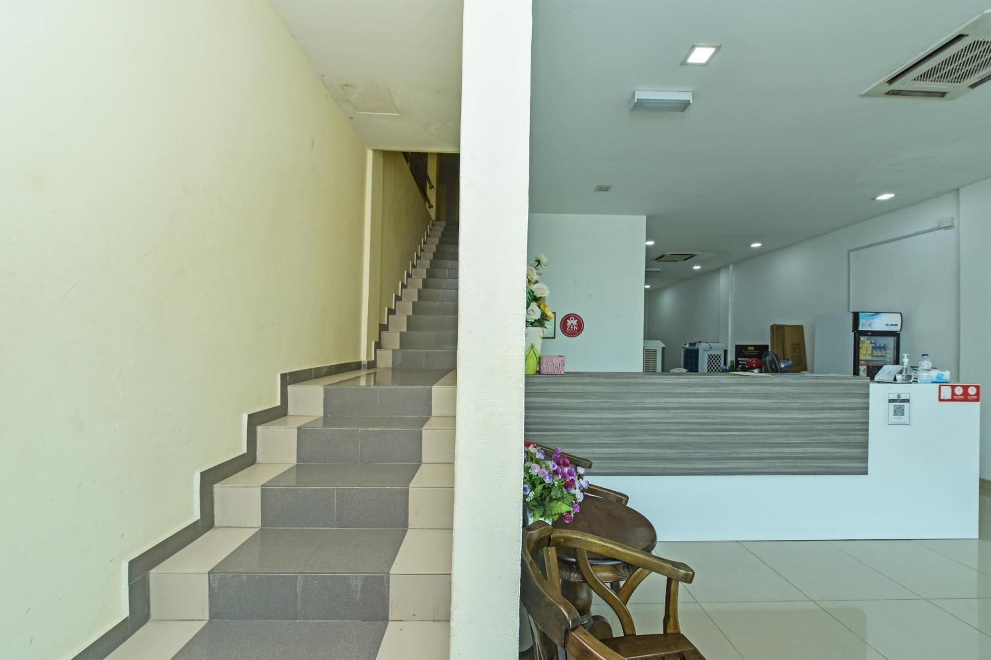 פנתאי צנאנג Oyo 275 Senyum Inn מראה חיצוני תמונה