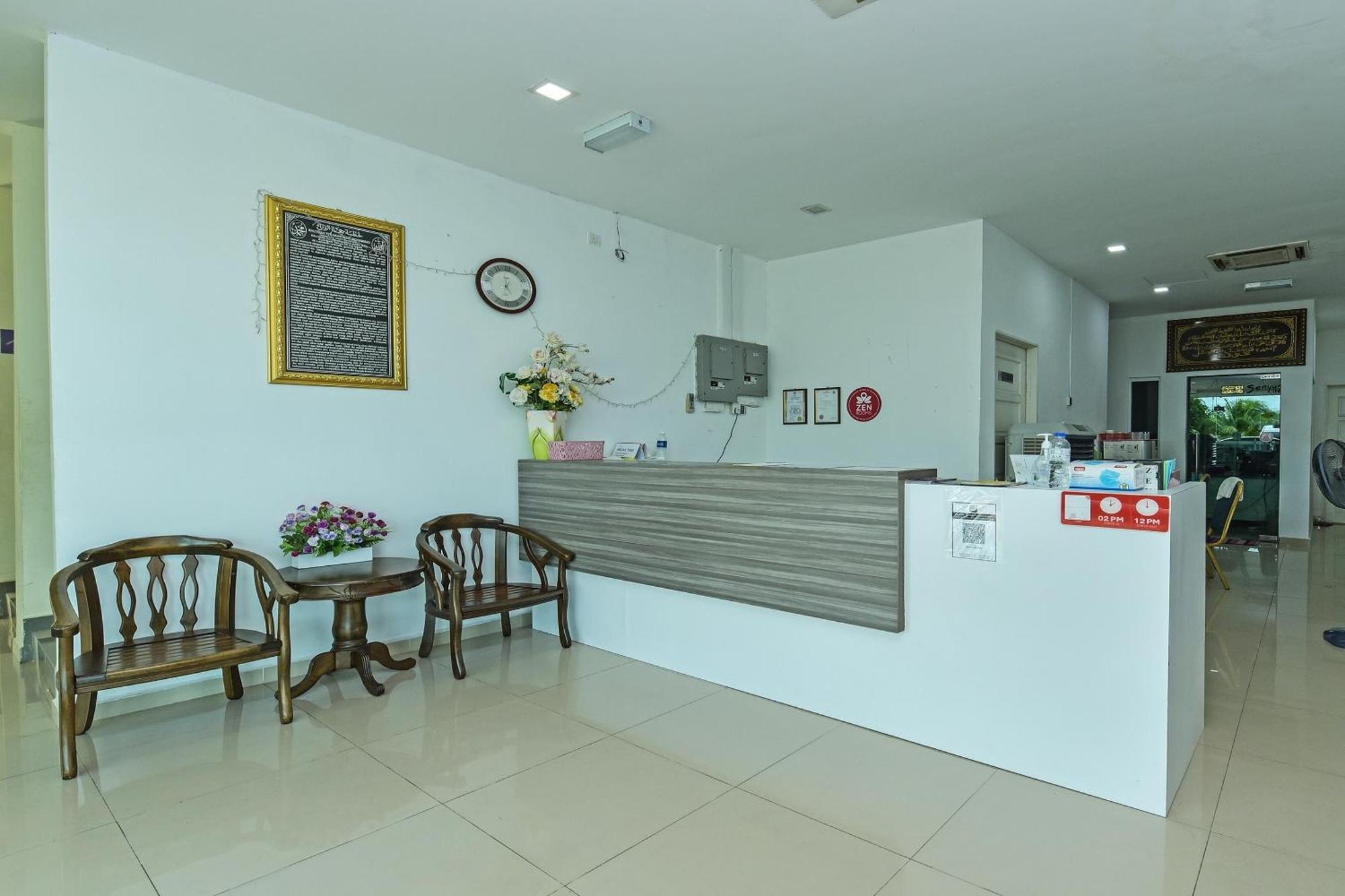 פנתאי צנאנג Oyo 275 Senyum Inn מראה חיצוני תמונה
