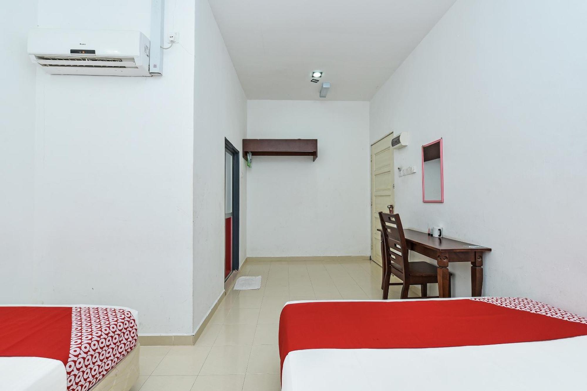פנתאי צנאנג Oyo 275 Senyum Inn מראה חיצוני תמונה