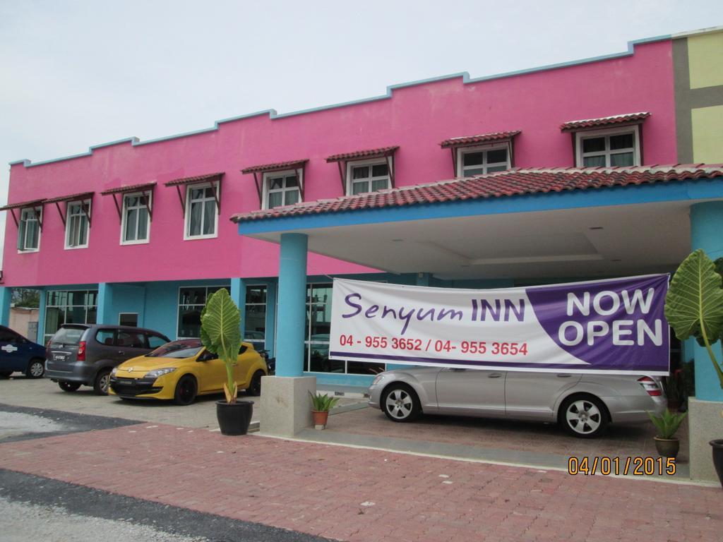 פנתאי צנאנג Oyo 275 Senyum Inn מראה חיצוני תמונה
