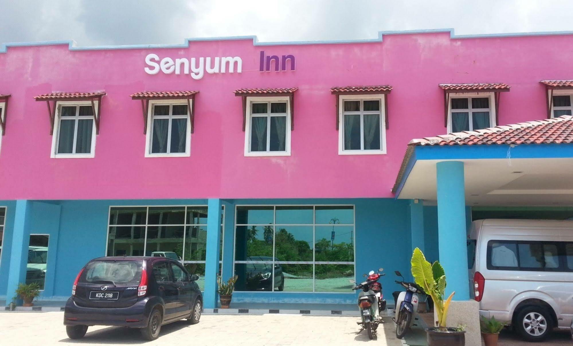 פנתאי צנאנג Oyo 275 Senyum Inn מראה חיצוני תמונה