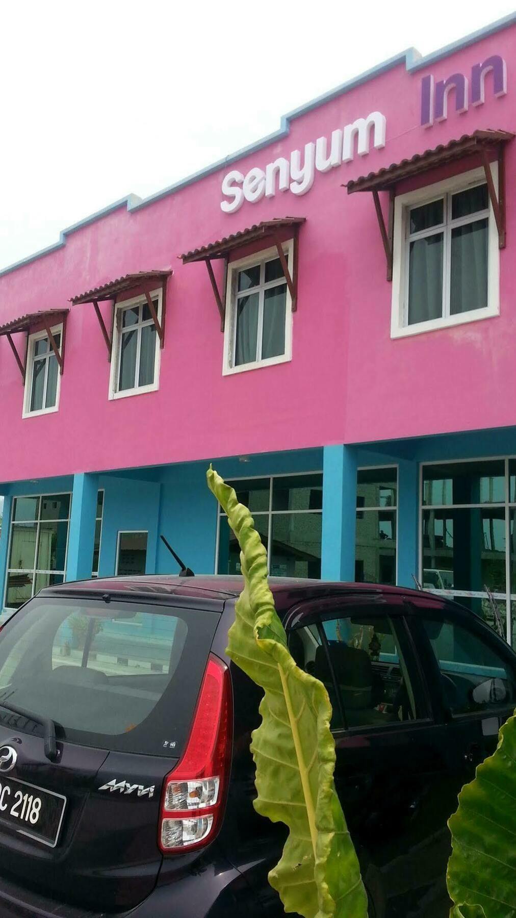 פנתאי צנאנג Oyo 275 Senyum Inn מראה חיצוני תמונה